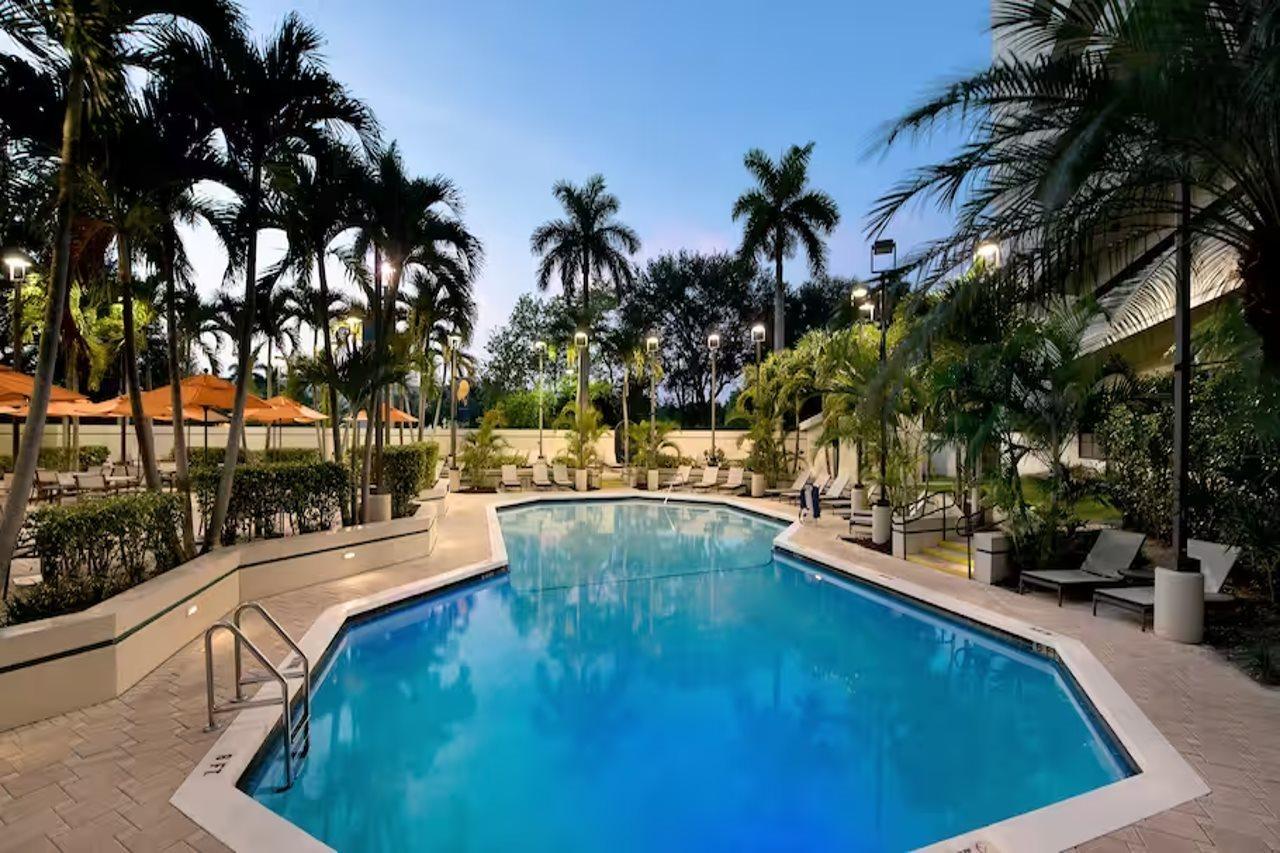 Embassy Suites Boca Raton Exteriör bild
